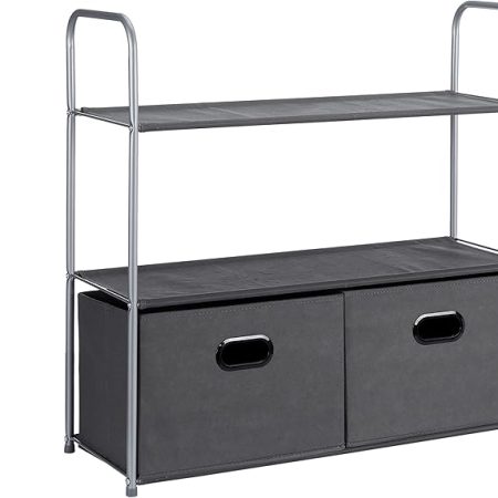 Amazon Basics Schrank-Organisationssystem mit DREI Regalböden aus Stoff und Zwei Zusammenschiebbaren Oben Offenen Behältern, 32.7" x 12.2" x 31", Grau