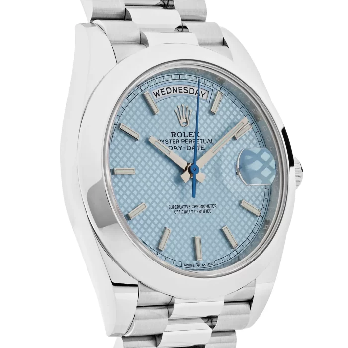 Rolex Day-Date 228206 Platinum Ice Blue Diagonal Motif Dial - 图片 3