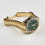 Rolex Day-Date 228348RBR Yellow Gold Green Roman Numeral Dial Diamond Bezel (2024) - 图片 4