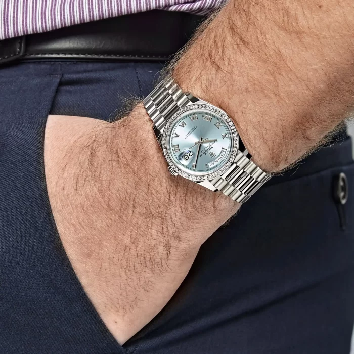Rolex Day-Date 128396TBR Platinum Ice Blue Dial Diamond Bezel (2024) - 图片 7