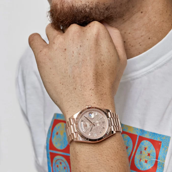 Rolex Day-Date 228235 Rose Gold Baguette Diamond Paved Dial - 图片 2