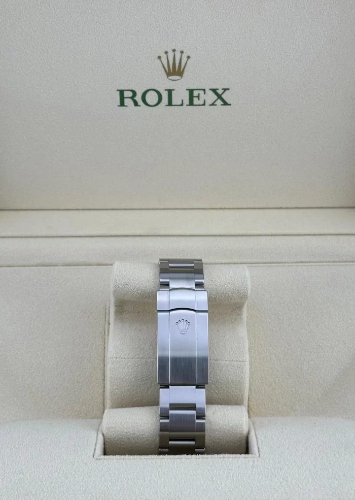 Rolex Oyster Perpetual 126000 Stainless Steel Coral Red Dial - 图片 5