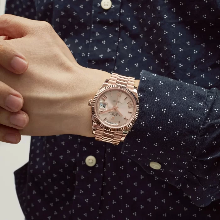 Rolex Day-Date 228235 Rose Gold Sundust Roman Dial (2023) - 图片 4