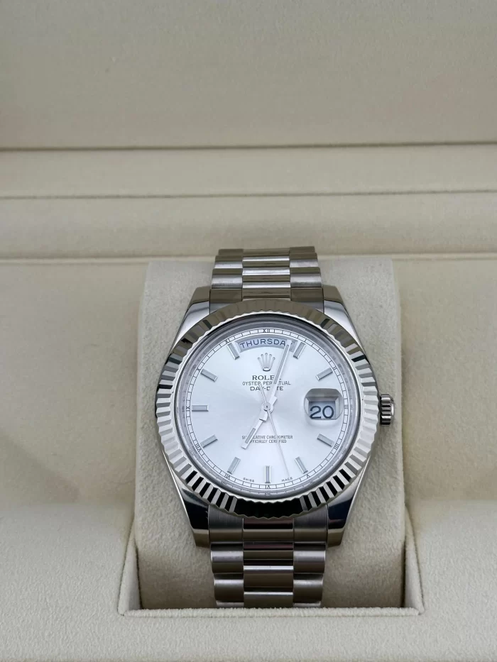 Rolex Day-Date II 218239 White Gold Silver Dial (2022) - 图片 2