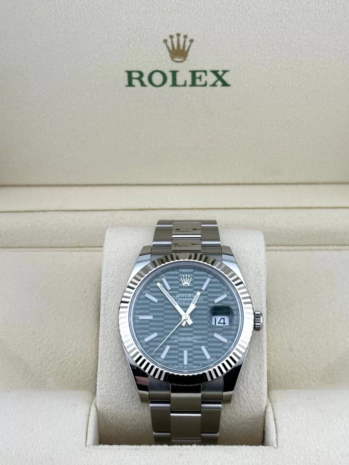 Rolex Datejust 126334 Stainless Steel Green Motif Dial Oyster - 图片 2
