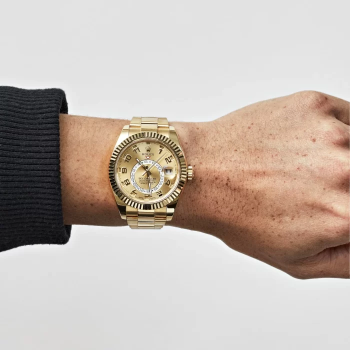 Rolex Sky-Dweller 326938 Yellow Gold Champagne Dial Arabic Numerals - 图片 4