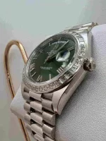 Rolex Day-Date 228396TBR Platinum Olive Green Dial Diamond Bezel - 图片 3