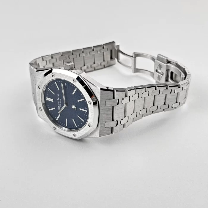Audemars Piguet Royal Oak 16202BC.OO.1240BC.02 'Jumbo' Extra-Thin White Gold Grainy Blue Dial (2024) - 图片 4