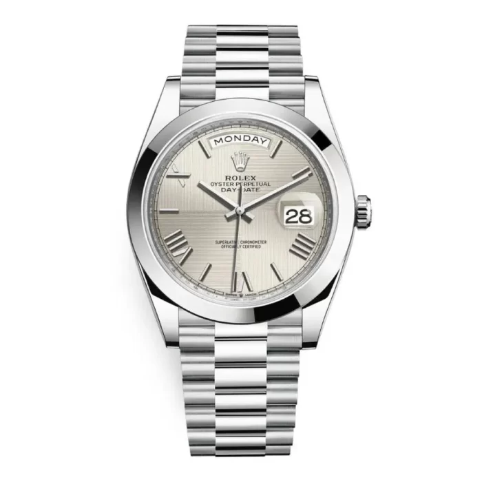 Rolex Day-Date 228206-0014 Presidential Silver dial, Smooth Bezel, President bracelet - 图片 1