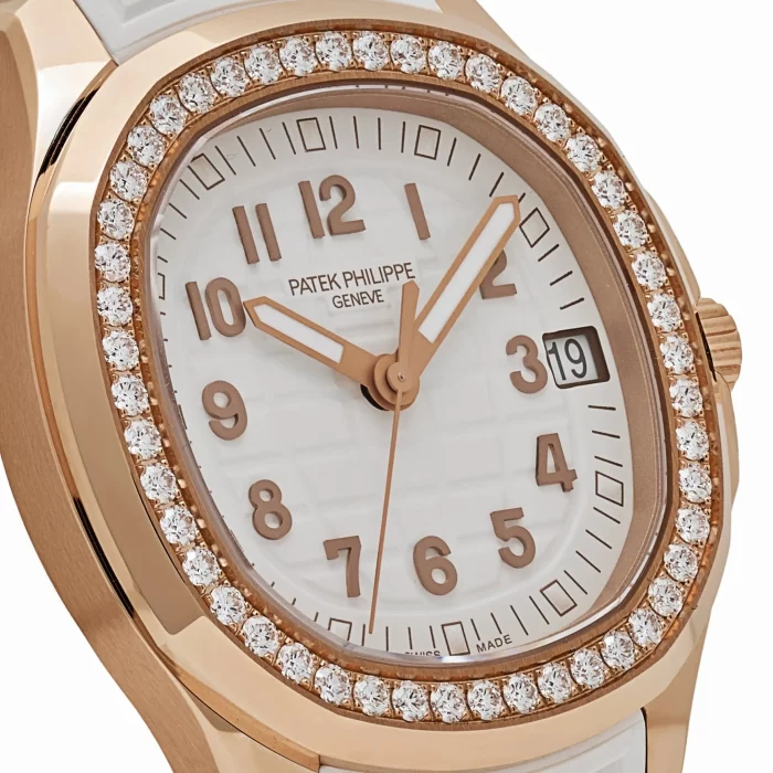 Patek Philippe Aquanaut Luce 5268/200R-001 Rose Gold Diamond Bezel White Dial - 图片 3