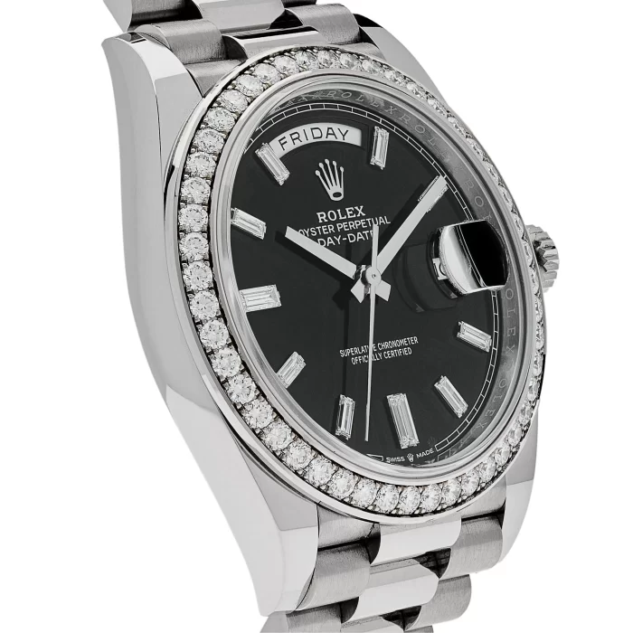 Rolex Day-Date 228349RBR White Gold Diamond Bezel Black Dial - 图片 3
