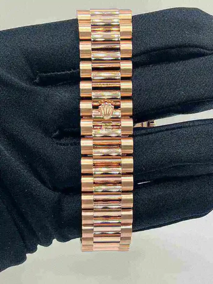Rolex Day-Date 128235-0070 Rose Gold White Dial - 图片 5