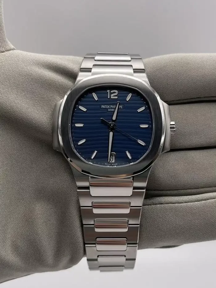 Patek Philippe Nautilus 7118/1A-001 'Ladies' Blue Dial - 图片 2