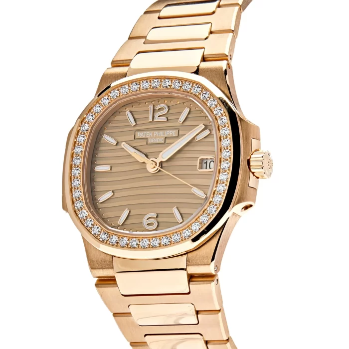 Patek Philippe Nautilus 7010/1R-012 Quartz Rose Gold Diamond Bezel - 图片 2