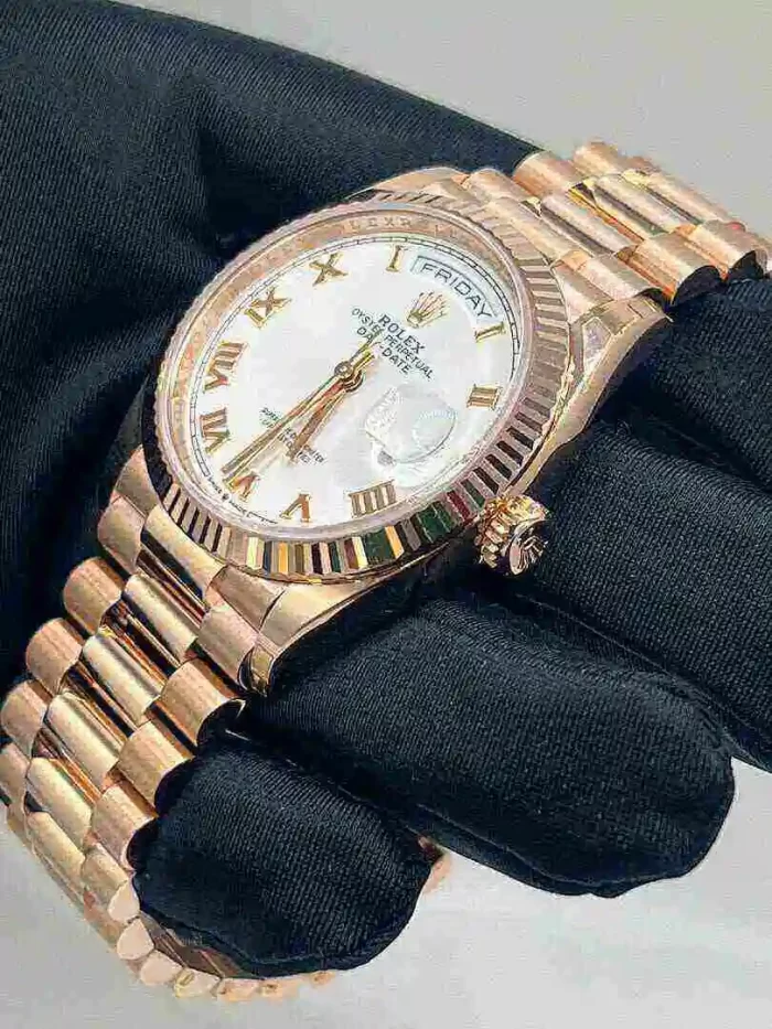 Rolex Day-Date 128235-0070 Rose Gold White Dial - 图片 4