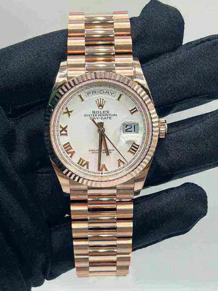 Rolex Day-Date 128235-0070 Rose Gold White Dial - 图片 3