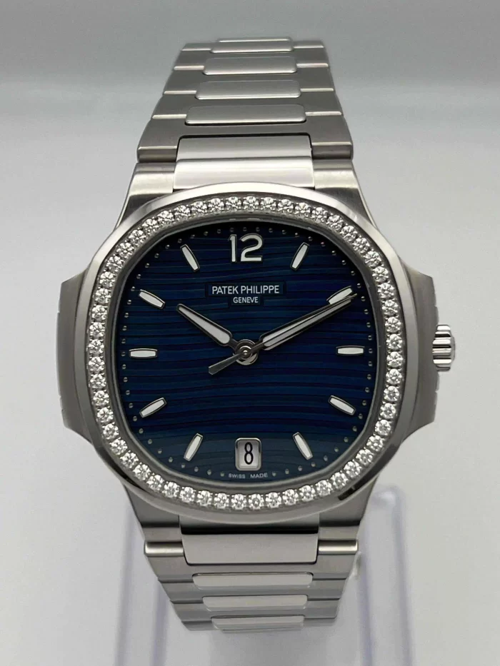 Patek Philippe Nautilus 7118/1200A-001 'Ladies' Blue Dial Diamond Bezel (2021) - 图片 5