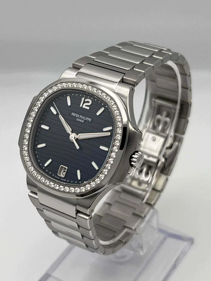 Patek Philippe Nautilus 7118/1200A-001 'Ladies' Blue Dial Diamond Bezel (2021) - 图片 4