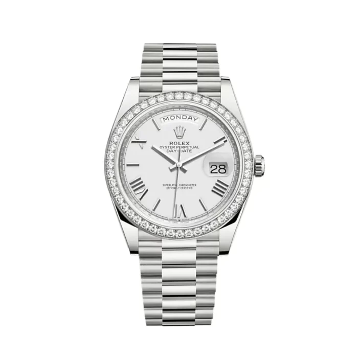 Rolex Day-Date 228349RBR White Gold Diamond Bezel White Dial - 图片 1
