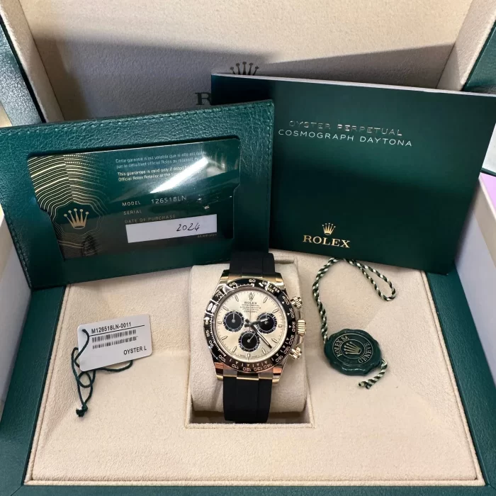 Rolex Daytona 126518LN Yellow Gold Champagne Black Dial (2024) - 图片 3