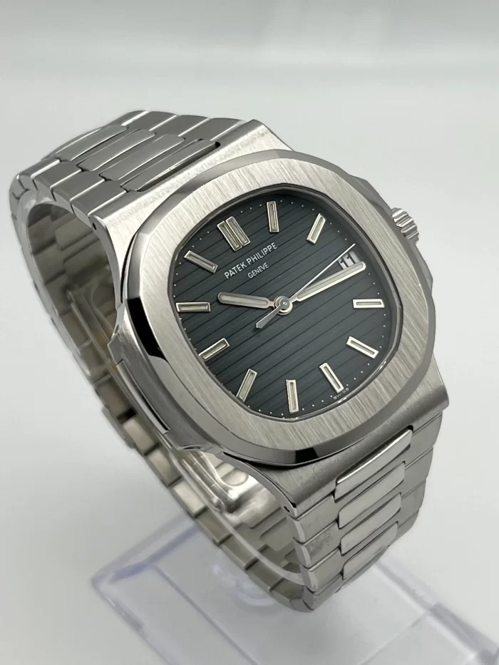 Patek Philippe Nautilus 5711/1A-001 Stainless Steel Blue Dial - 图片 3