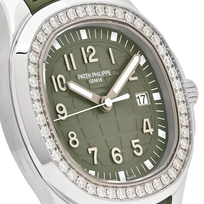 Patek Philippe Aquanaut Luce 5267/200A-011 'Ladies' Stainless Steel Green Dial Diamond Bezel - 图片 3
