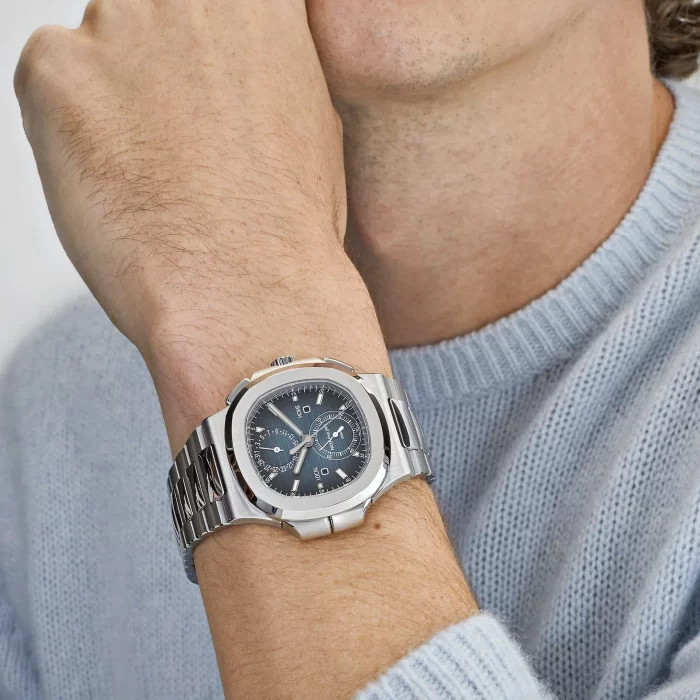 Patek Philippe Nautilus 5990/1A-011 'Travel Time' Flyback Chronograph Stainless Steel Blue Dial (2024) - 图片 2