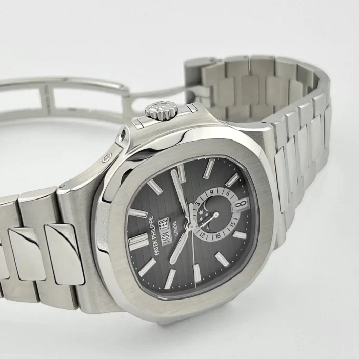 Patek Philippe Nautilus 5726/1A-001 Annual Calendar Moon Phases Stainless Steel - 图片 3
