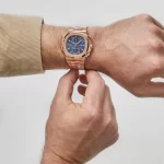 Patek Philippe Nautilus 5990/1R-001 Travel Time Flyback Chronograph Rose Gold Blue Dial (2024) - 图片 2