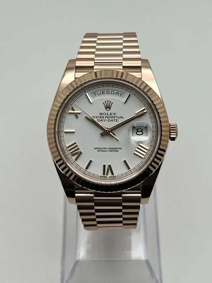 Rolex Day-Date 228235 Rose Gold White Roman Dial - 图片 5