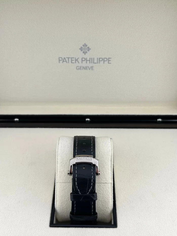 Patek Philippe Nautilus 5711G-001 White Gold Grey Dial (2011) - 图片 5