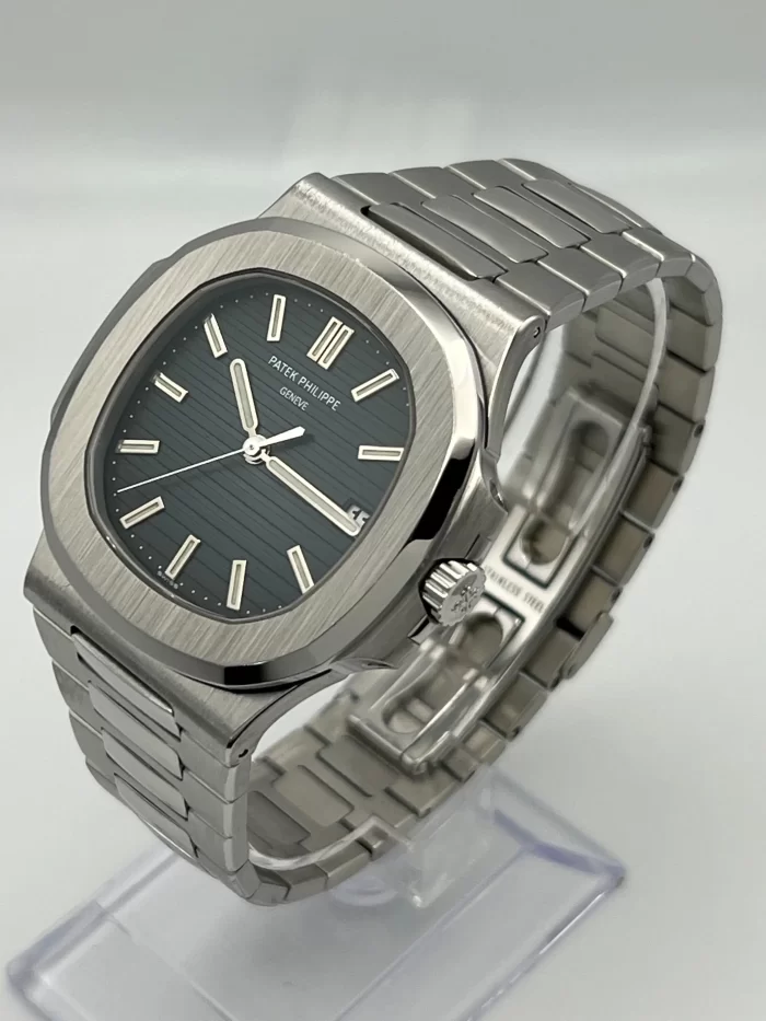 Patek Philippe Nautilus 5711/1A-001 Stainless Steel Blue Dial - 图片 2